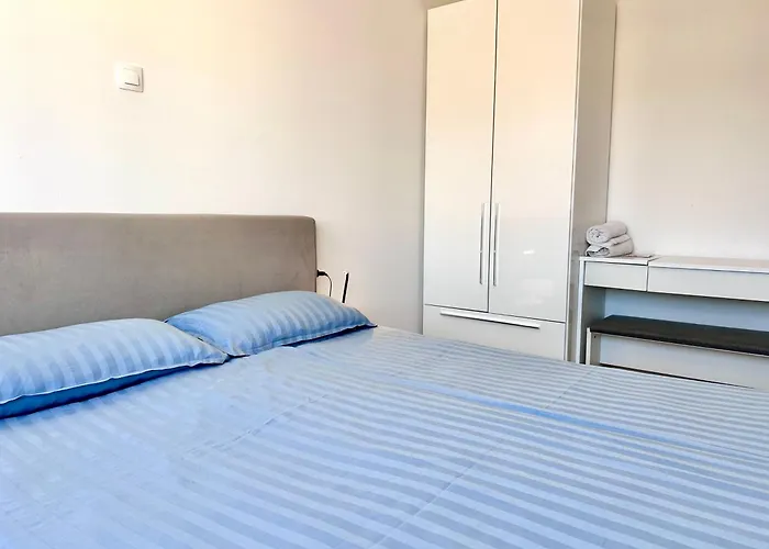 Azuro Μεντουλίν